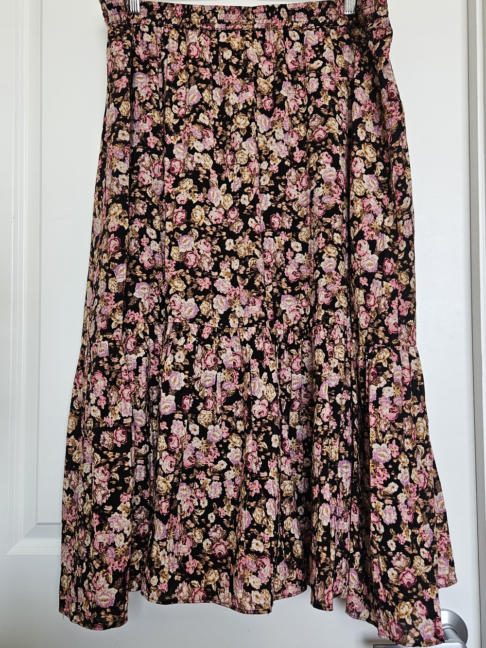 H&M Midi Skirt with Pink and Cream Floral Print
